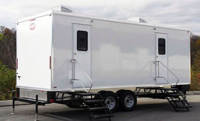 portable restroom rental